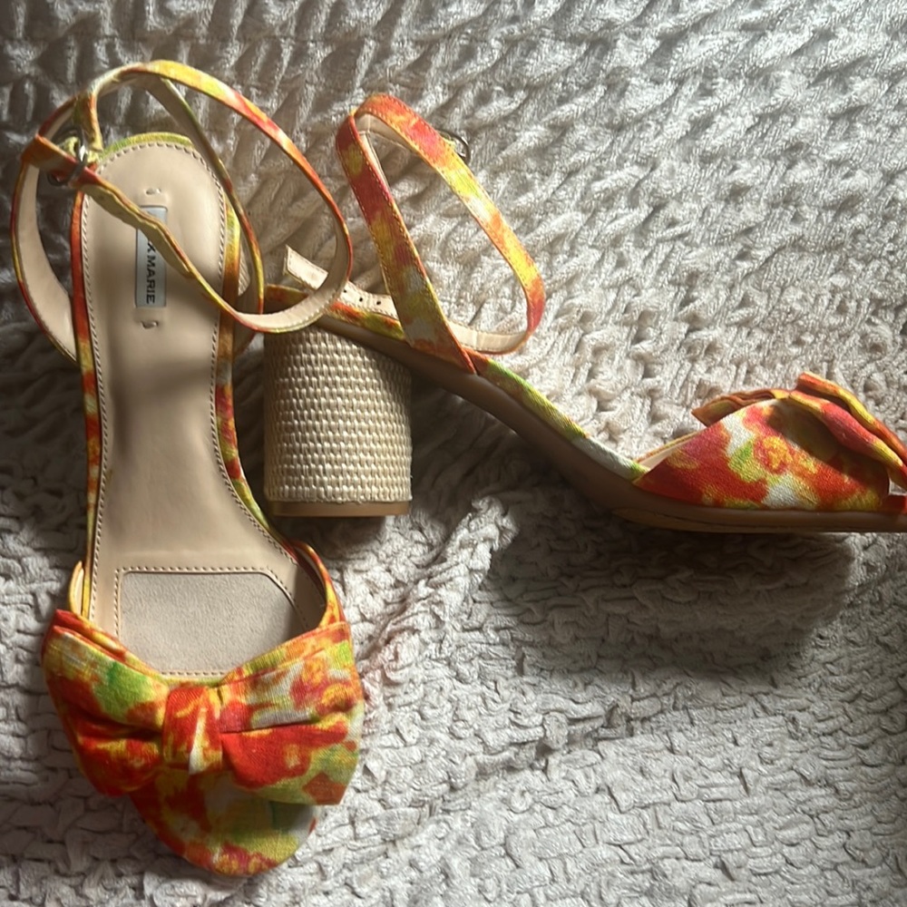 NEW in box  Alex Marie sz 9 Wide multi color bow shoes